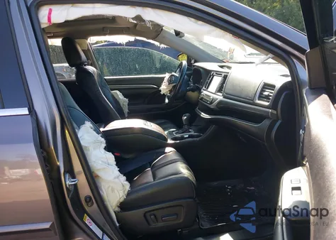 2017 Toyota Highlander Se from USA, damaged, VIN 5TDJZRFH2HS439995